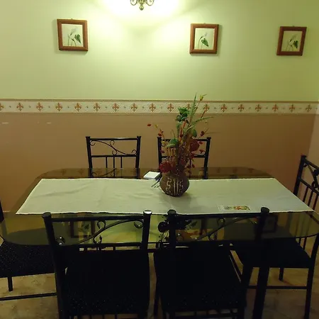 Alabastrom Apartman *