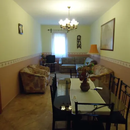 Appartamento Alabastrom Apartman Gyula