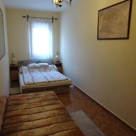 Alabastrom Apartman * Gyula
