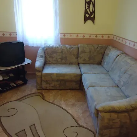 Appartamento Alabastrom Apartman Gyula